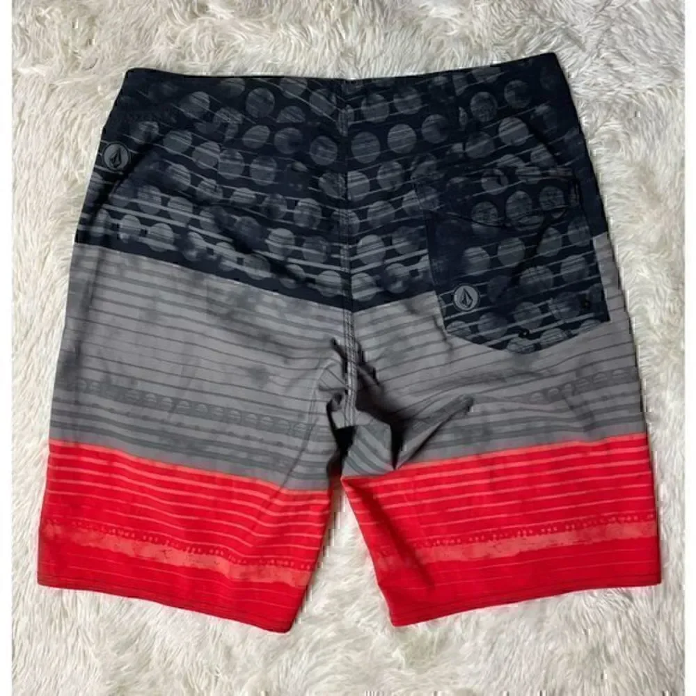 Men’s Gray & Orange Volcom Swim Shorts Size 31